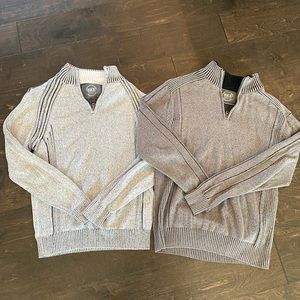 2 Mens BKE sweaters